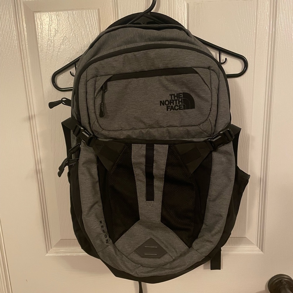 Grey North Face Recon Backpack (27 L)
